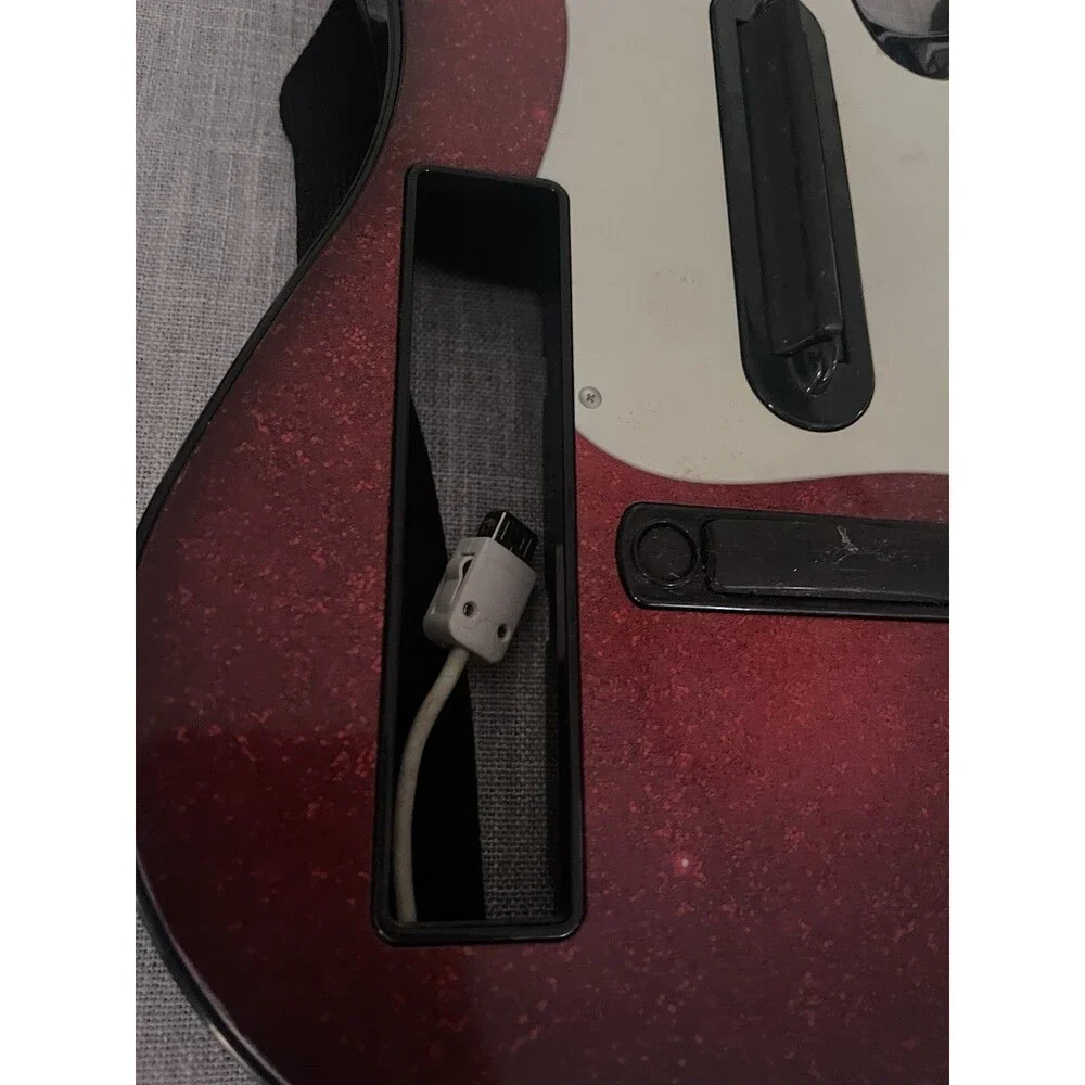 Nintendo Wii Guitar Hero 5 Wireless GUITAR
